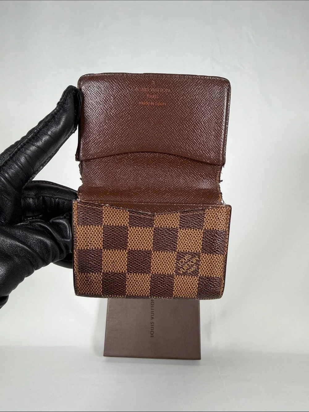 Authentic Louis Vuitton Brown Damier Card Wallet